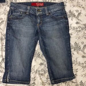 Guess denim capris